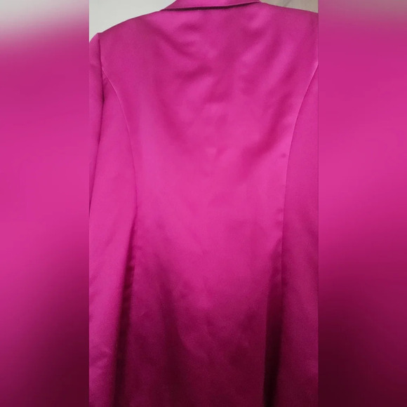 Vintage FARINAE Collections Satin Fushia Blazer. Size medium. - Picture 2 of 9